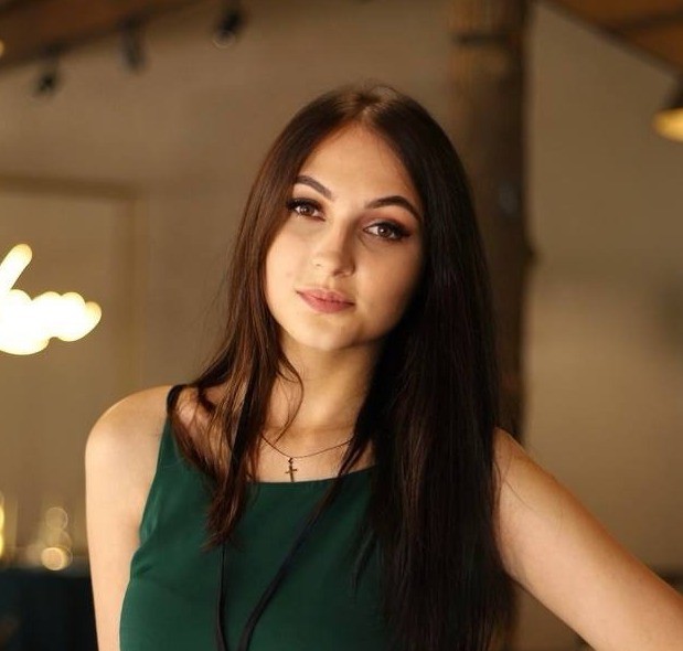 Яна Тумаш